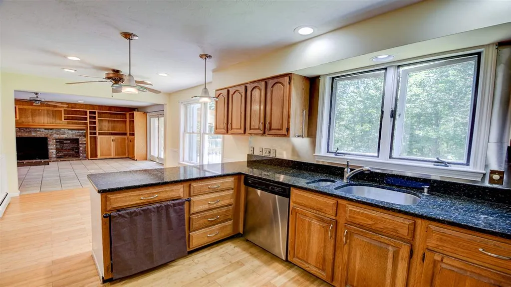 85 Parsonage Drive Laconia NH 03246