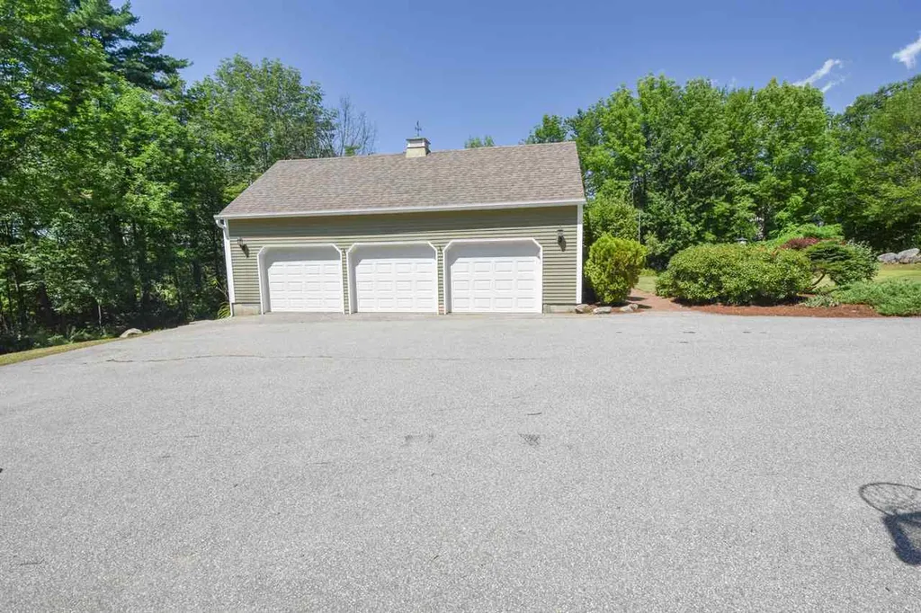85 Parsonage Drive Laconia NH 03246