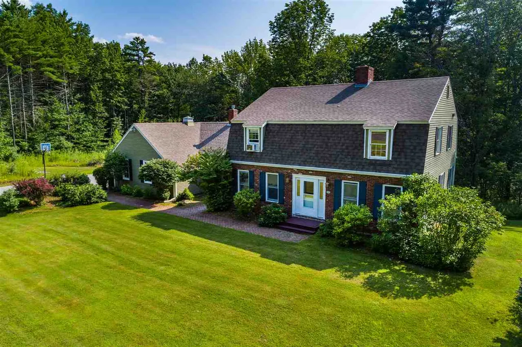 85 Parsonage Drive Laconia NH 03246