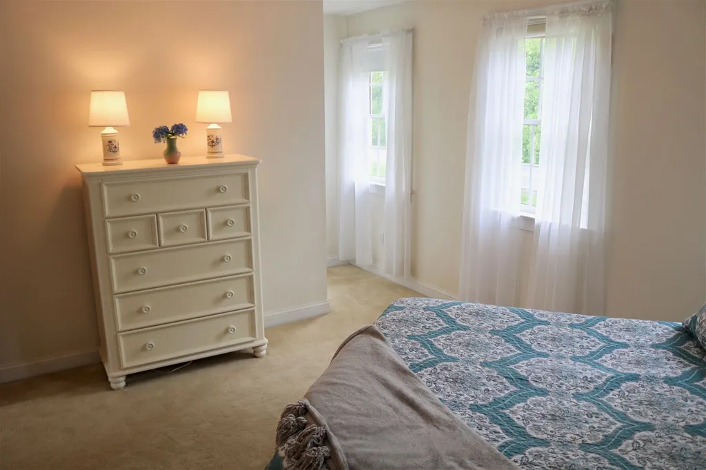 148 South Road North Hampton NH 03862