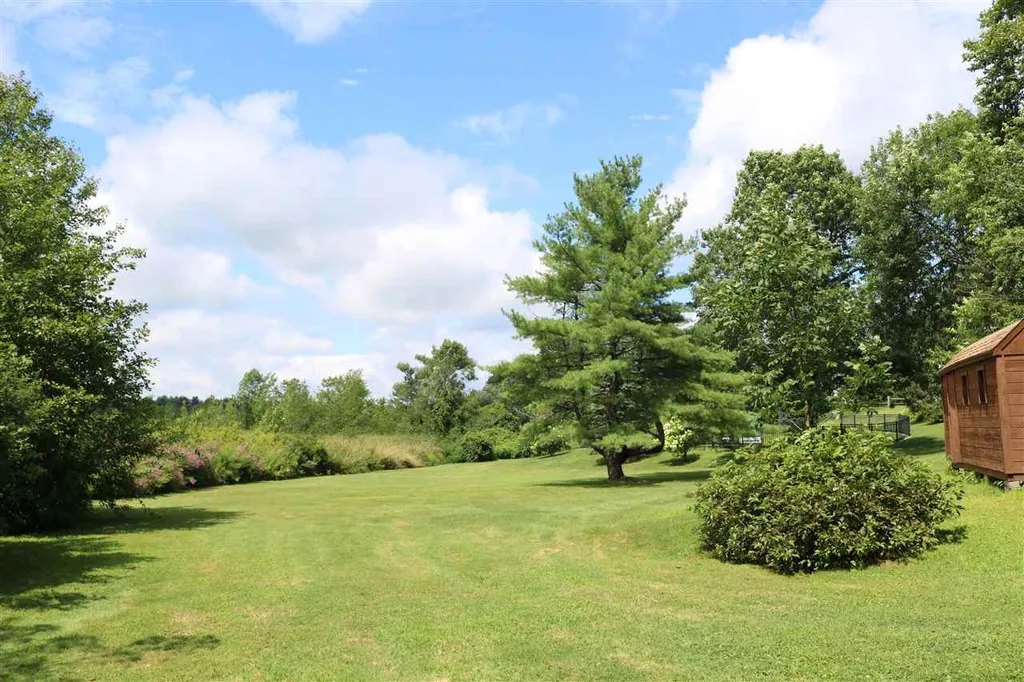 148 South Road North Hampton NH 03862
