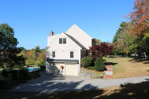 148 South Road North Hampton NH 03862