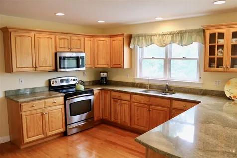 148 South Road North Hampton NH 03862