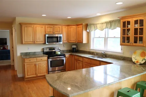 148 South Road North Hampton NH 03862