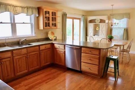 148 South Road North Hampton NH 03862
