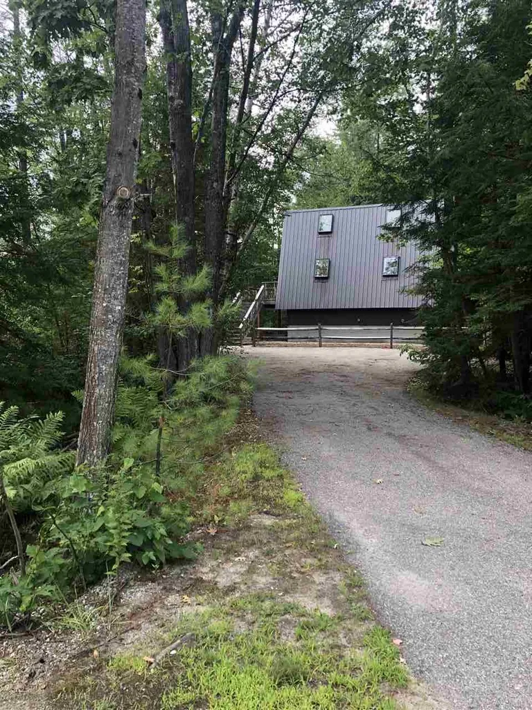 220 Pequawket Drive Conway NH 03818