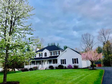 9 Georges Way Newton NH 03858
