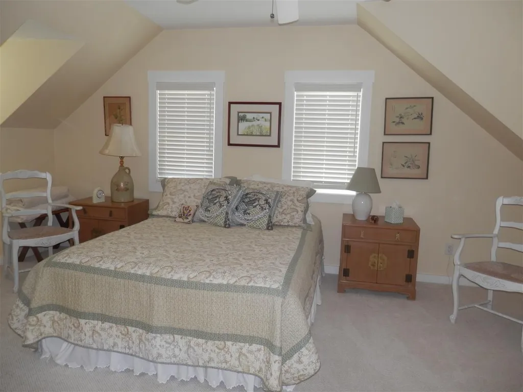 9 Apple Farm Road Franklin NH 03235
