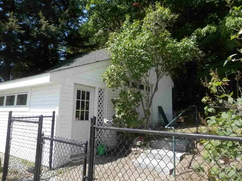 9 Apple Farm Road Franklin NH 03235