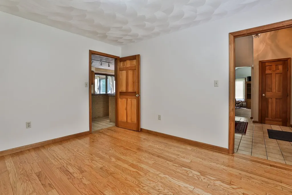 6 Meetinghouse Road Windham NH 03087