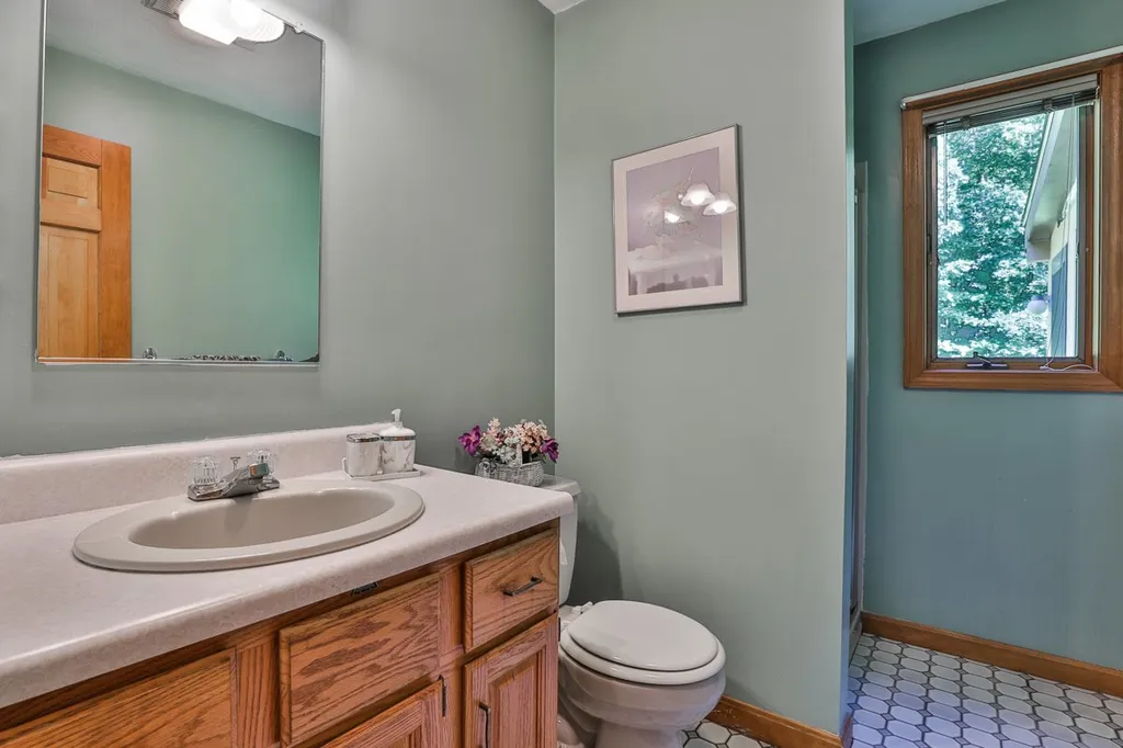 6 Meetinghouse Road Windham NH 03087