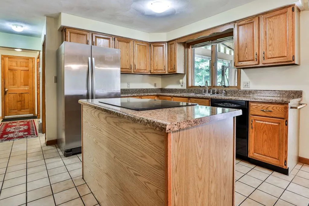 6 Meetinghouse Road Windham NH 03087