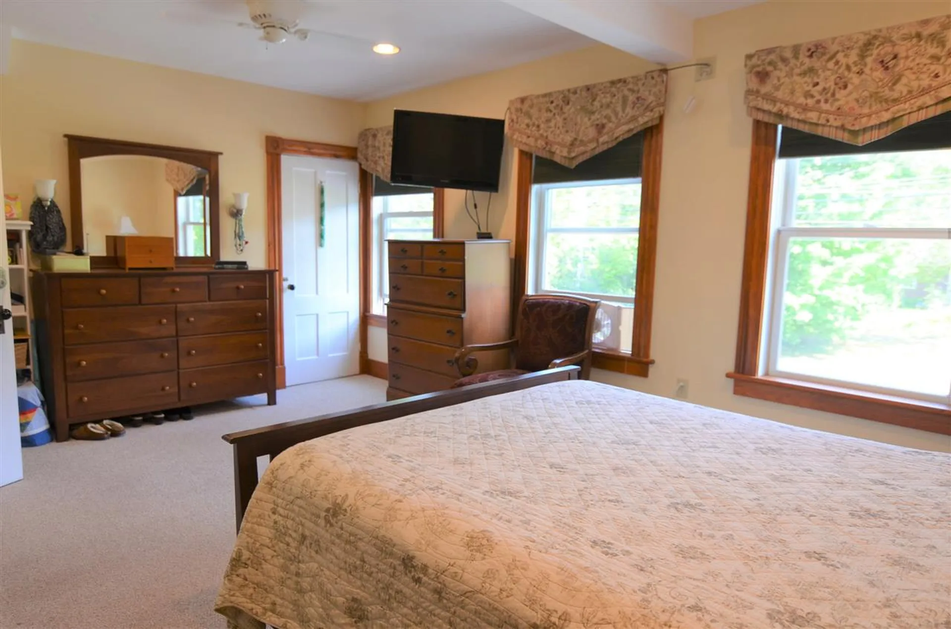 120 Lower Main Street Sunapee NH 03782