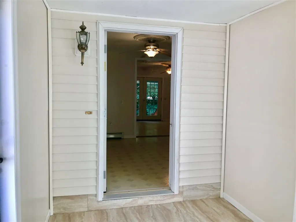 328 Silver Street Middleton NH 03887