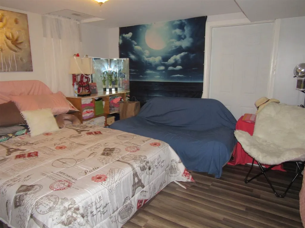 99 Chester Road Derry NH 03038