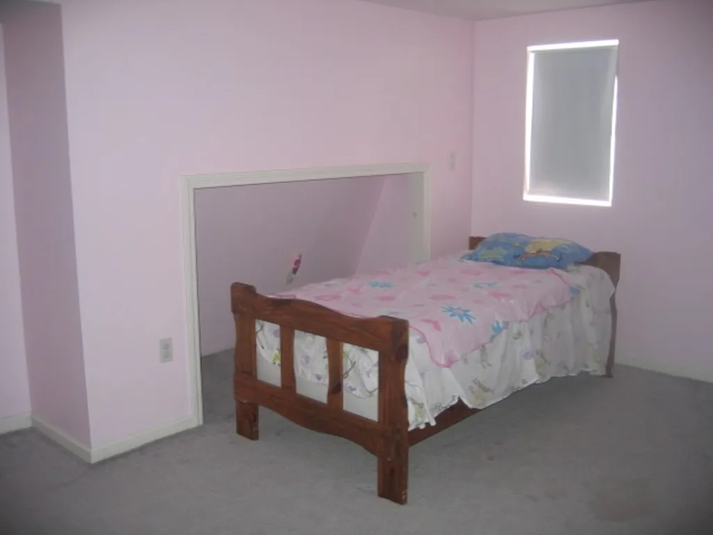 99 Chester Road Derry NH 03038