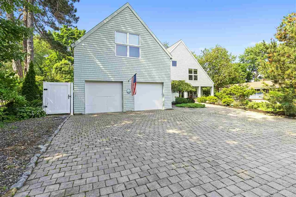 187 N Shore Road Hampton NH 03842