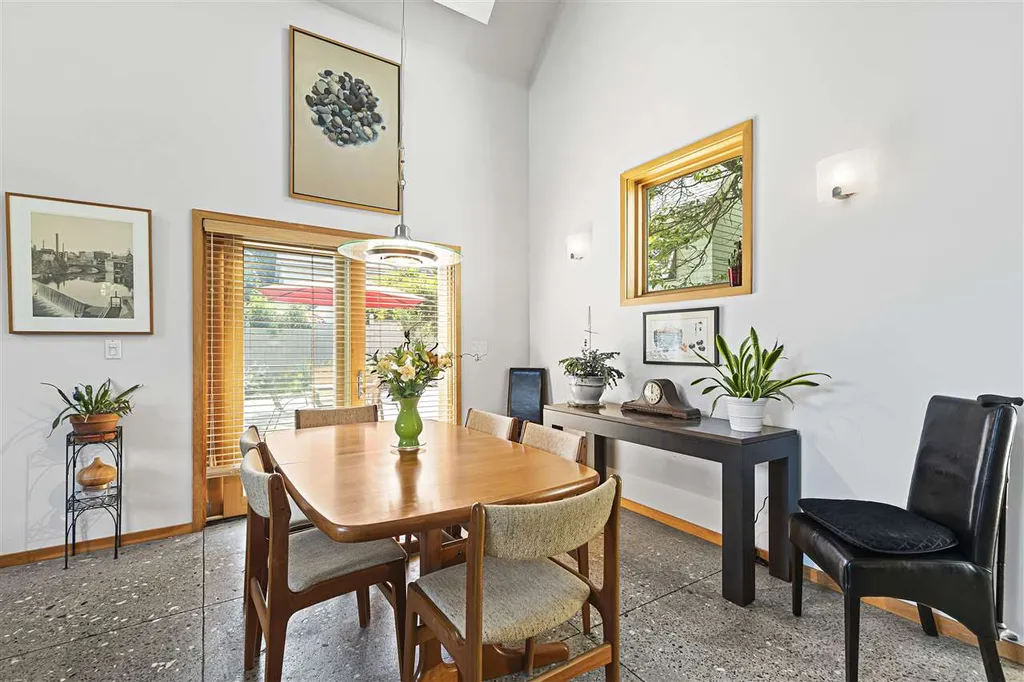 187 N Shore Road Hampton NH 03842
