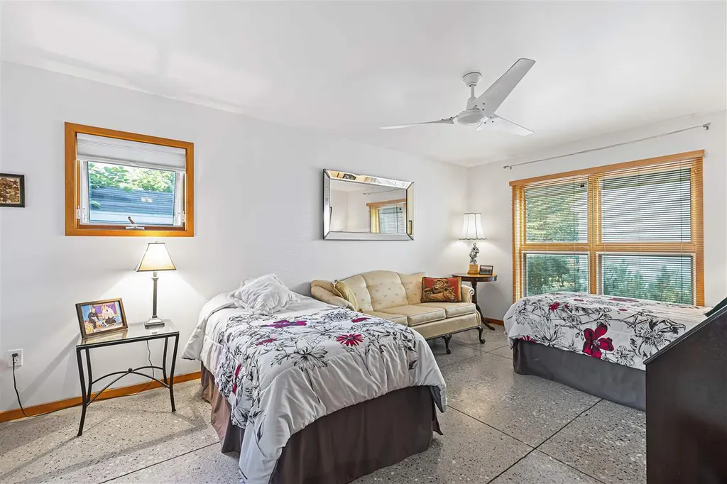 187 N Shore Road Hampton NH 03842