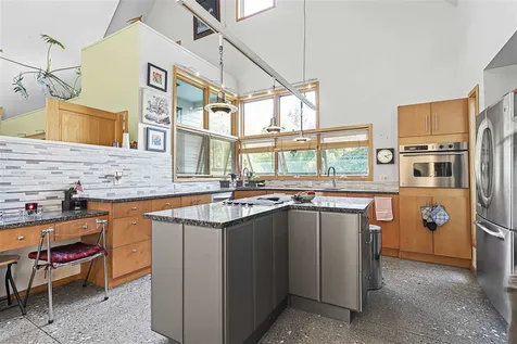 187 N Shore Road Hampton NH 03842