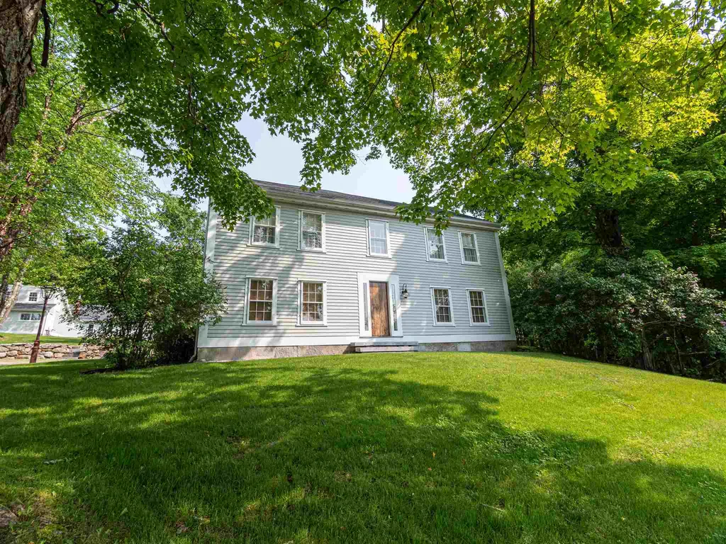 207 Oak Hill Road Concord NH 03301