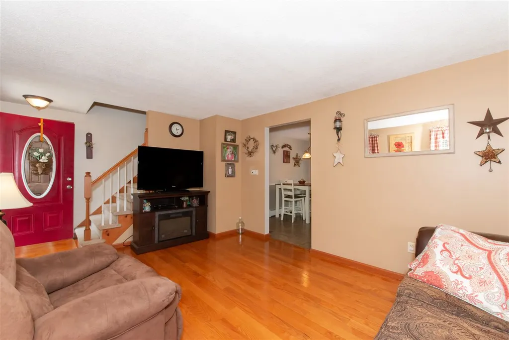 46 Pine Grove Lane Lebanon ME 04027