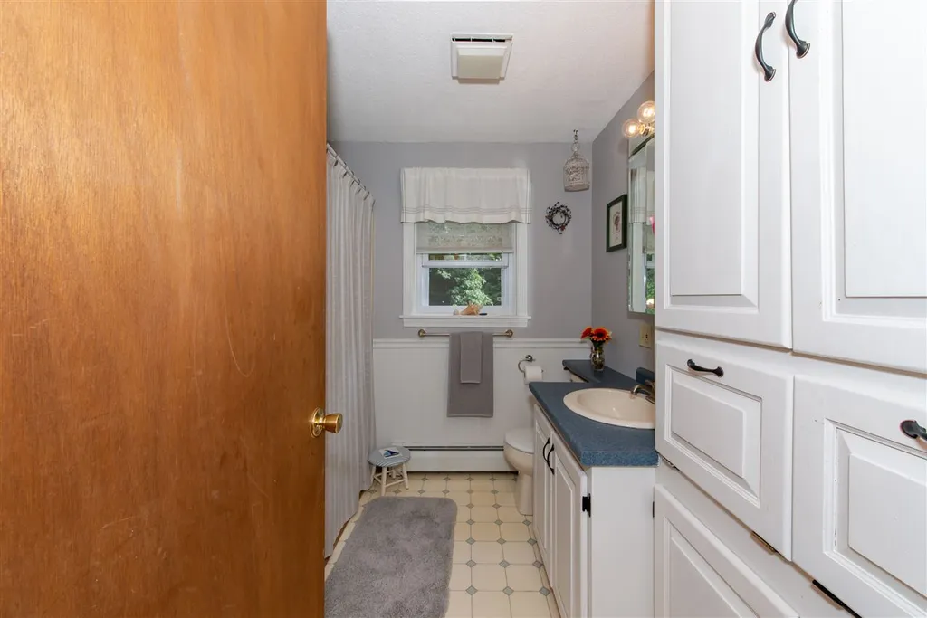 46 Pine Grove Lane Lebanon ME 04027
