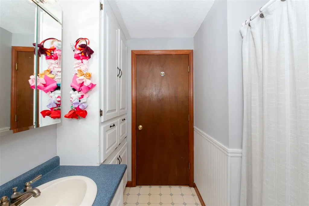 46 Pine Grove Lane Lebanon ME 04027