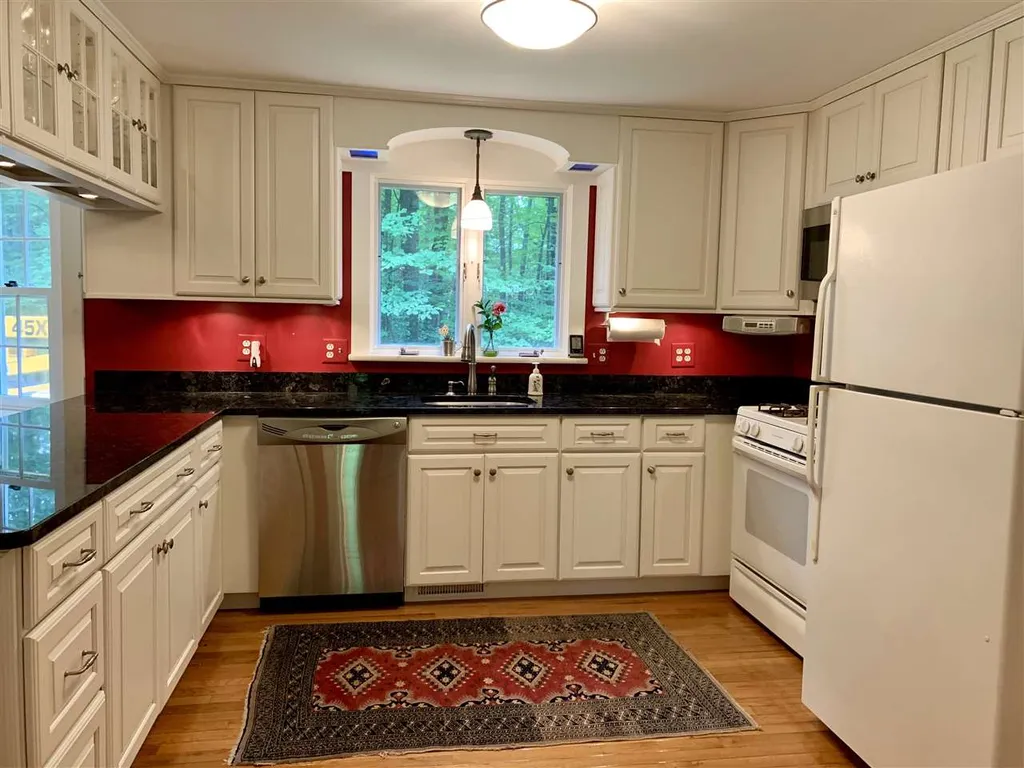 16 Poor Richards Drive Bow NH 03304