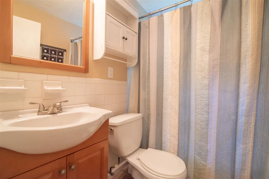 22 Eagle Drive Salem NH 03079