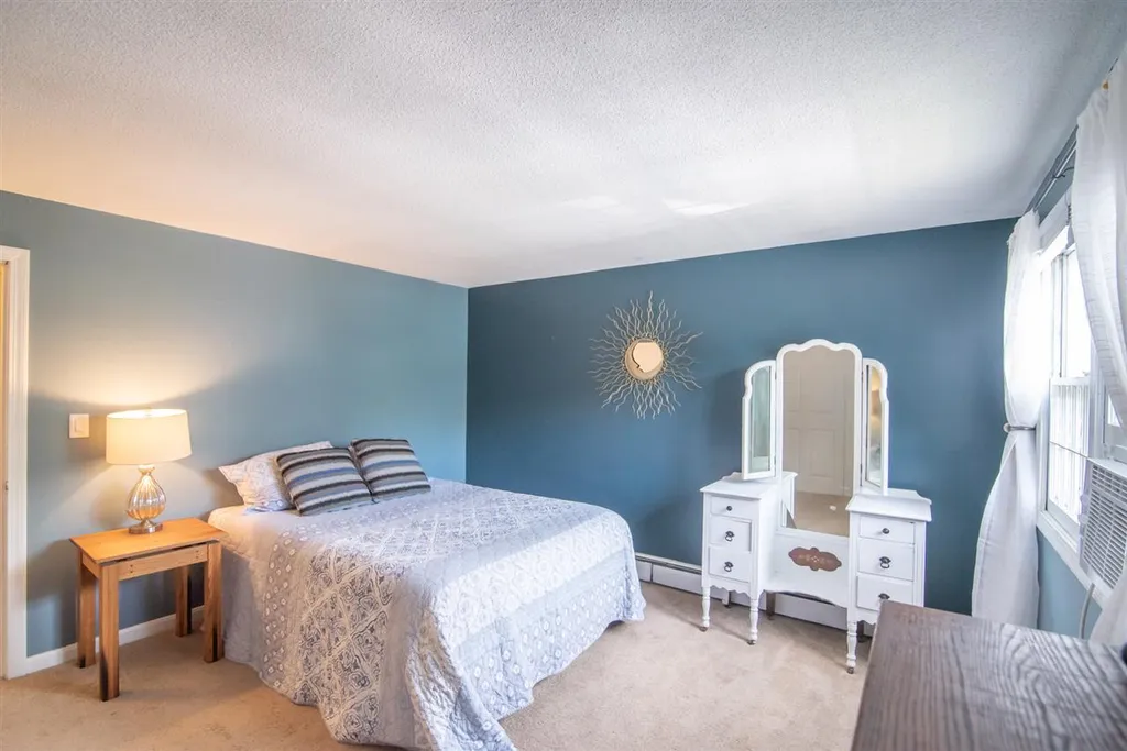 22 Eagle Drive Salem NH 03079