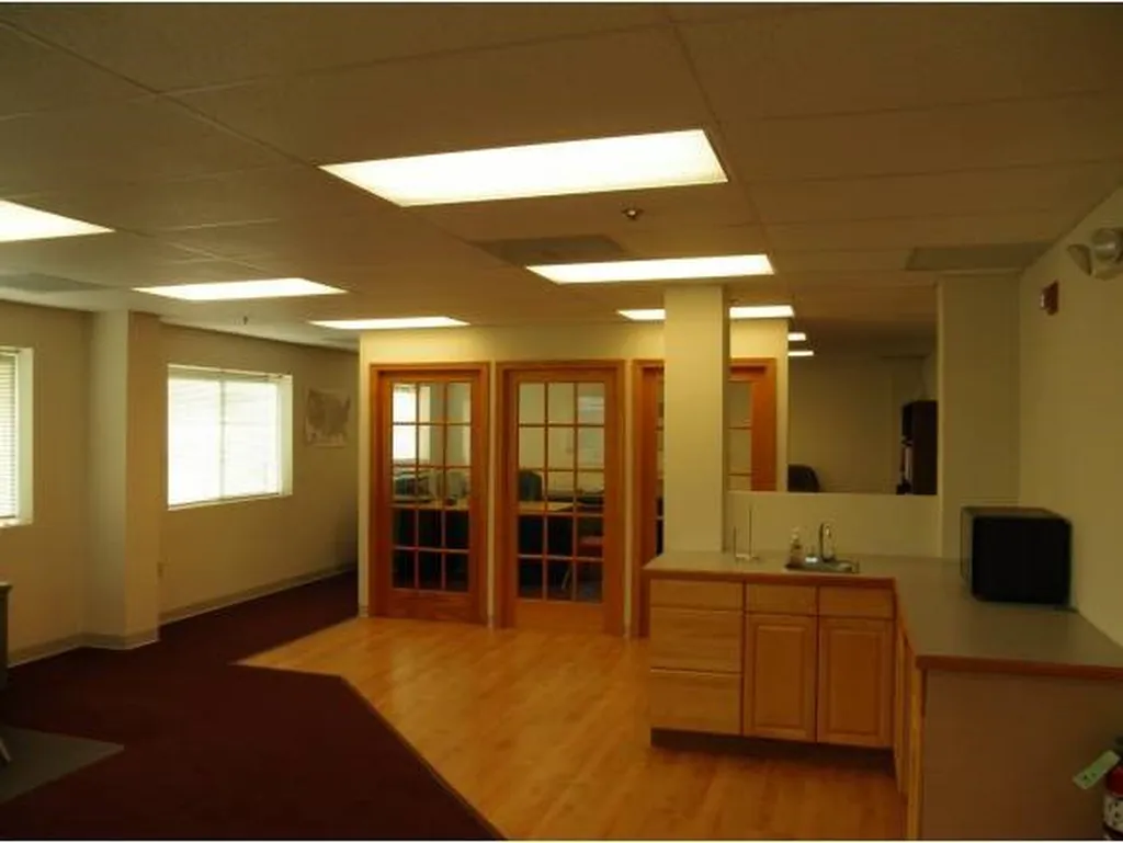 32 Nimble Hill Road Newington NH 03801