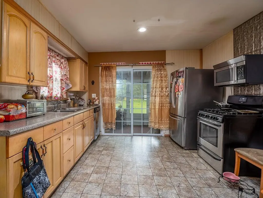 125 Franklin Street Rochester NH 03867