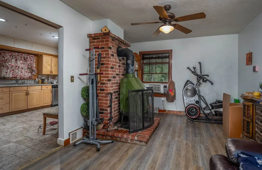 125 Franklin Street Rochester NH 03867