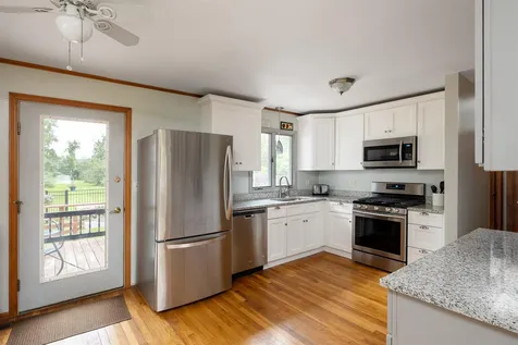 66 Winnicut Road Greenland NH 03840