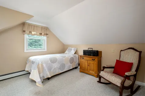 66 Winnicut Road Greenland NH 03840