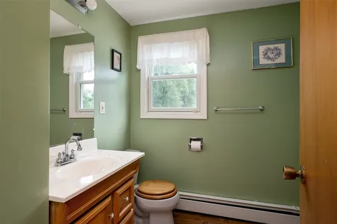 66 Winnicut Road Greenland NH 03840
