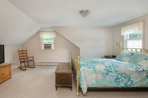 66 Winnicut Road Greenland NH 03840