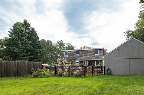 66 Winnicut Road Greenland NH 03840
