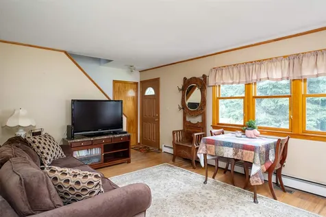 66 Winnicut Road Greenland NH 03840