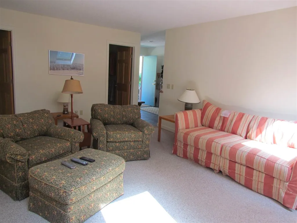 Lower Summit Road Warren VT 05674