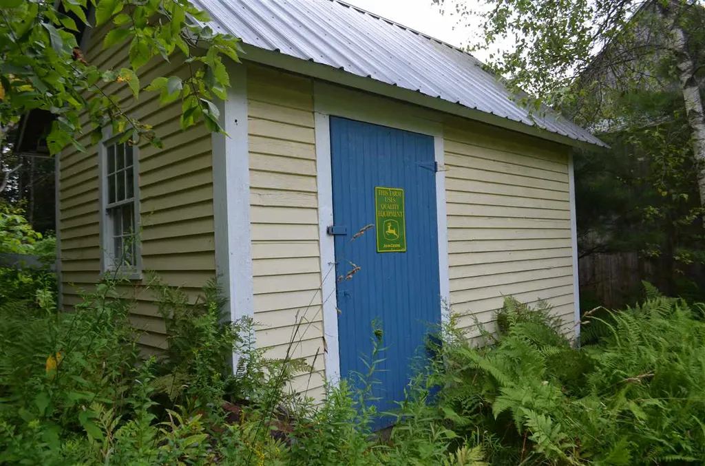 14 Rowell Road Newport NH 03773