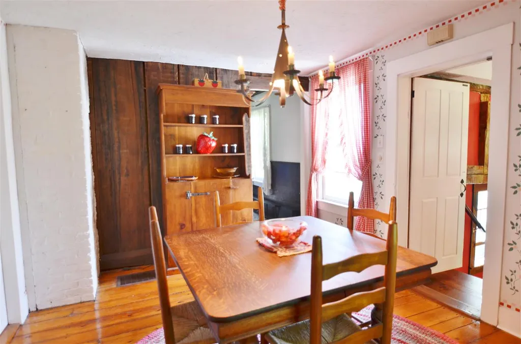 14 Rowell Road Newport NH 03773