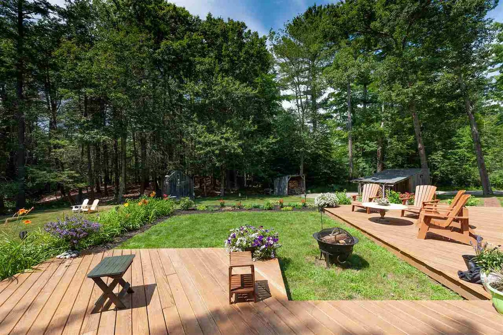 56 Brave Boat Harbor Road York ME 03909