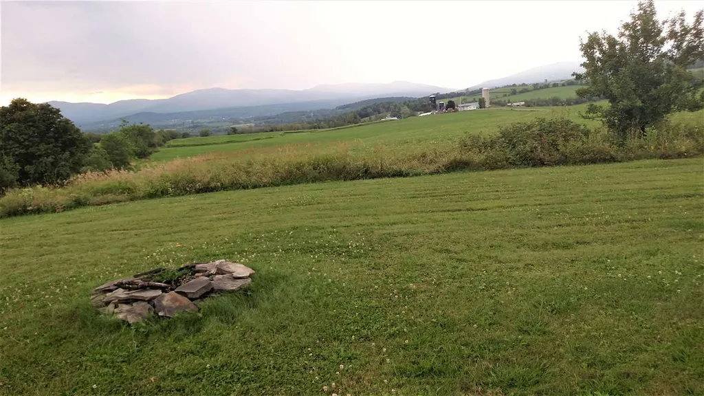 3846 Bear Mountain Road Newport Town VT 05857