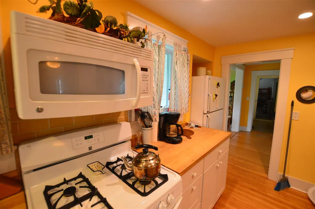 2336 Belmont Road Mount Holly VT 05730