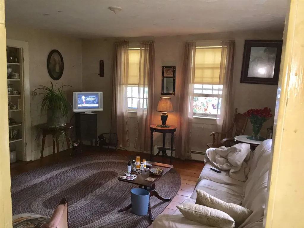 204 Meaderboro Road Farmington NH 03835