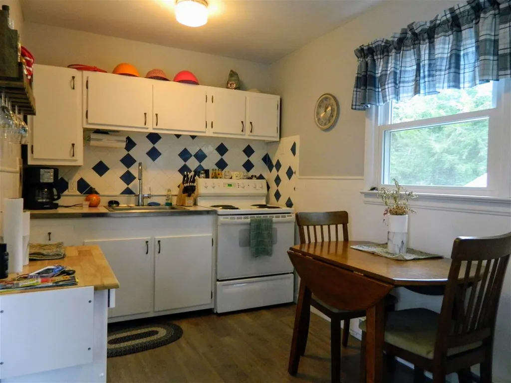 299 Paradise Drive Moultonborough NH 03254