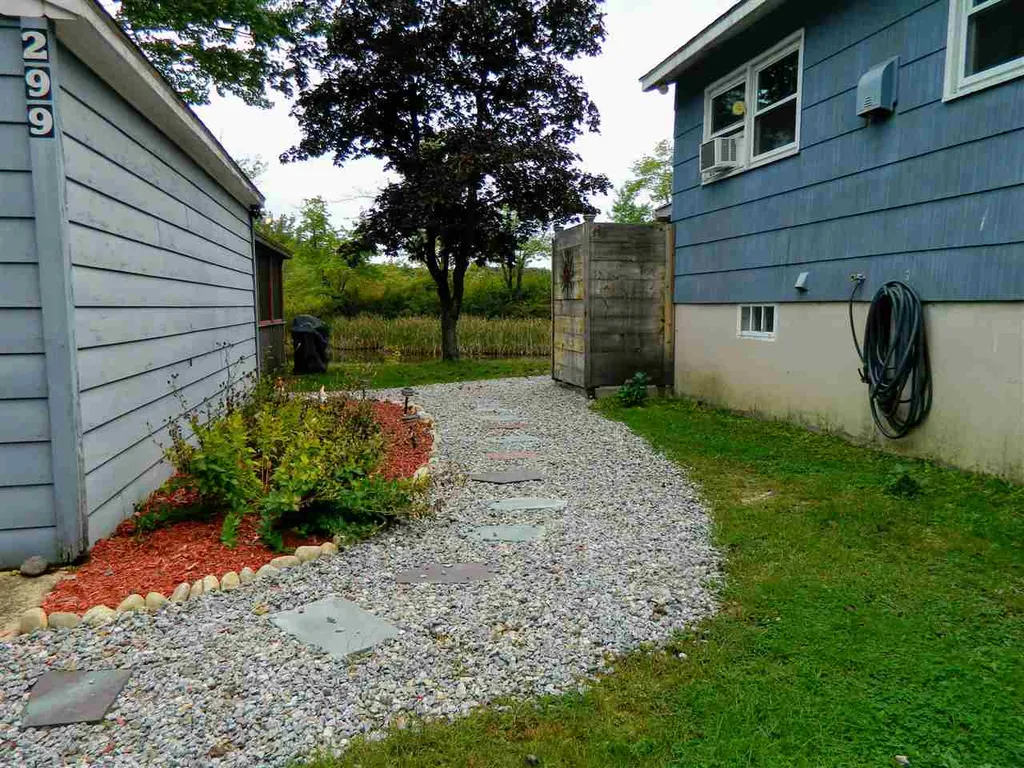 299 Paradise Drive Moultonborough NH 03254