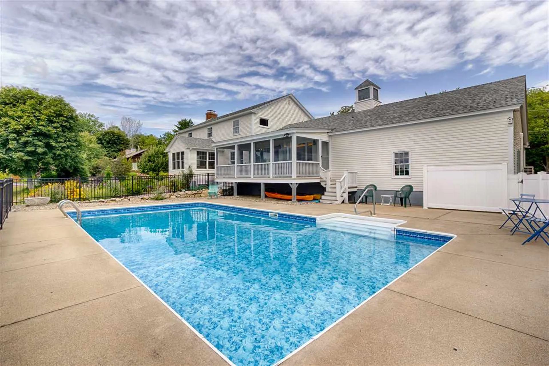 56 Pleasant Street Wolfeboro NH 03894